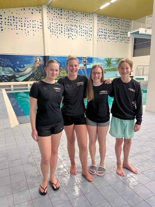 Trainernachwuchs im DJK SchwimmTEAM